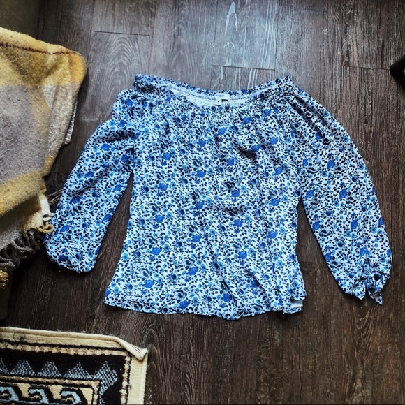 Kenzie off the shoulder top, M - Picture 1 of 4